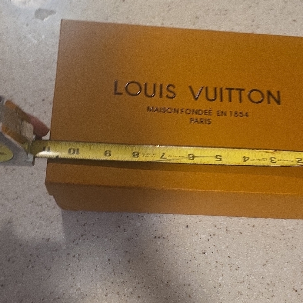 Louis Vuitton Gold Box - Picture 5 of 6